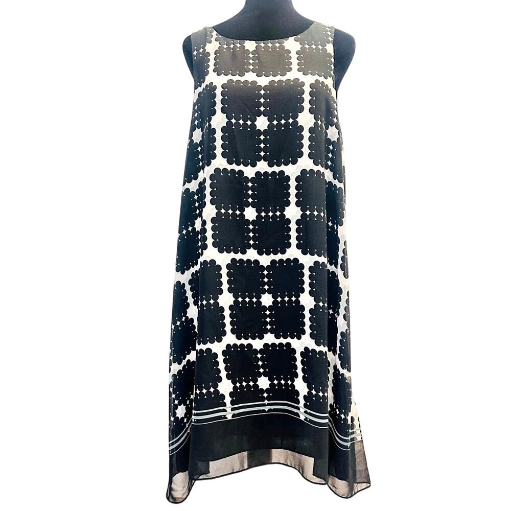 Max Studio Black and White Sleeveless Mini Shift Dress